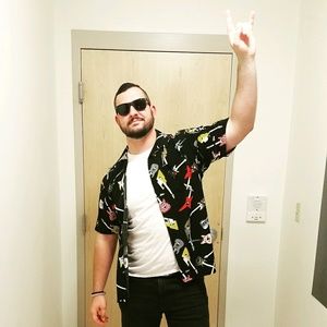 Meet your Posher, Brady